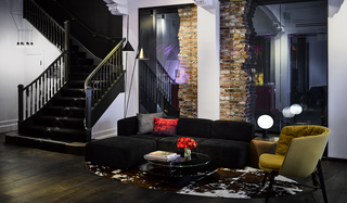 hotel zeppelin lobby seating